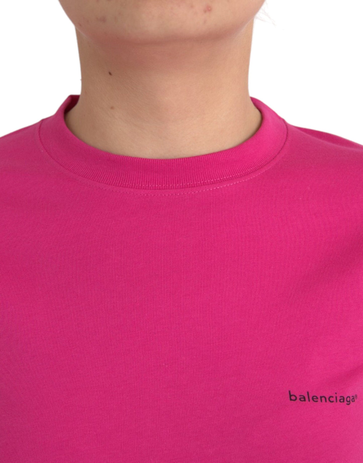 تي شيرت Balenciaga باللون الوردي من القطن برقبة دائرية وأكمام قصيرة