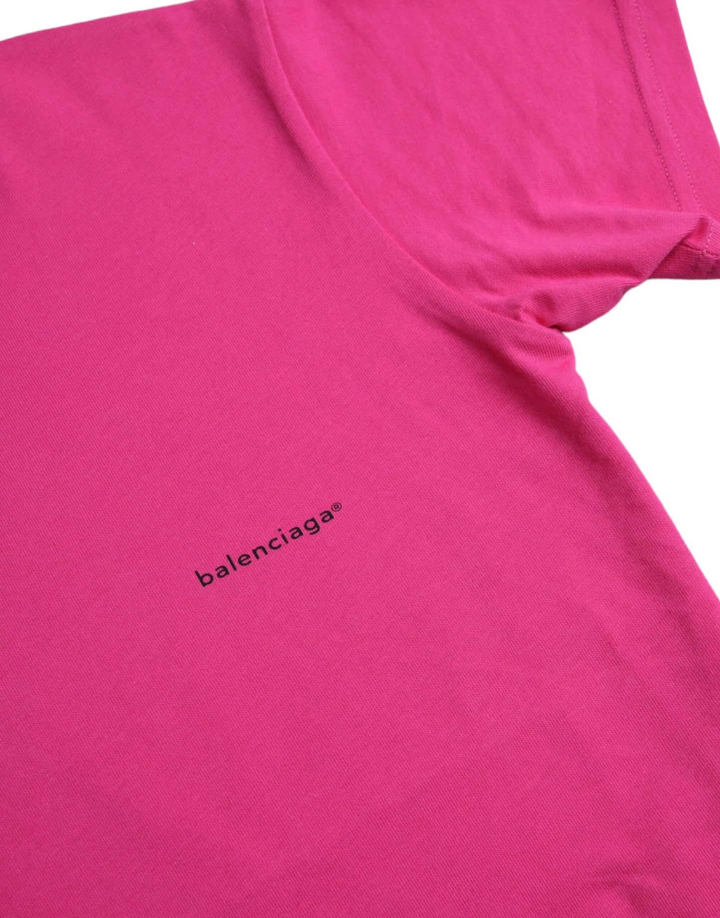 تي شيرت Balenciaga باللون الوردي من القطن برقبة دائرية وأكمام قصيرة
